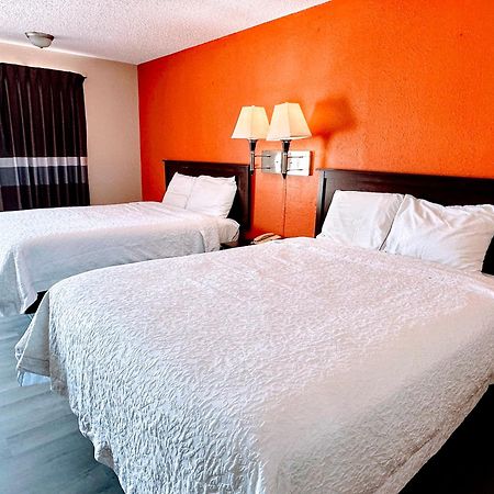 Relax Inn Henryetta Exterior foto